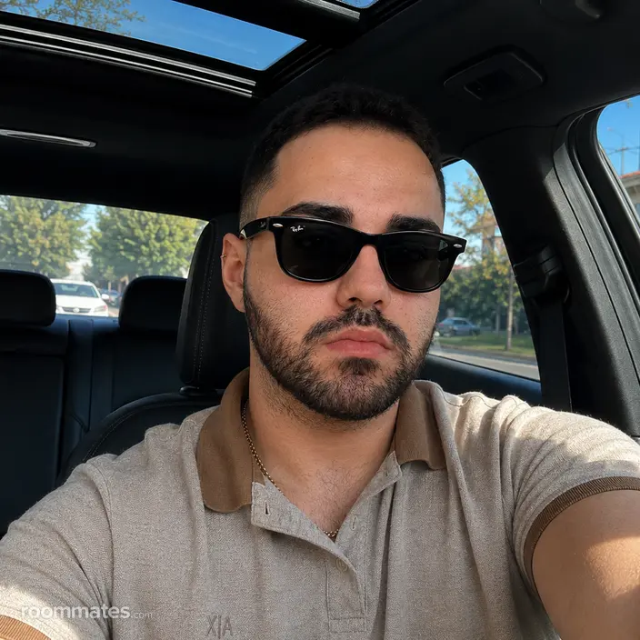 Roommate looking Miami, FL, $1100