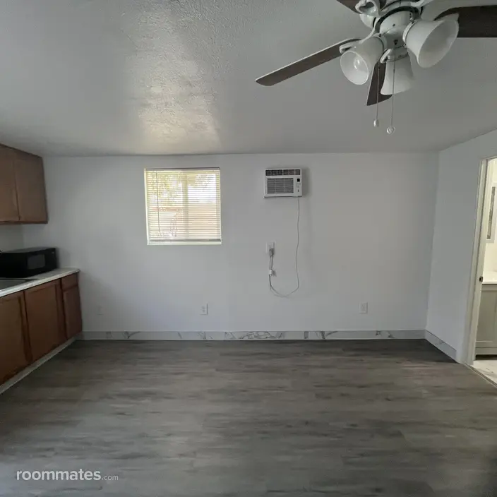 Room for rent in Las Vegas, NV $800, house