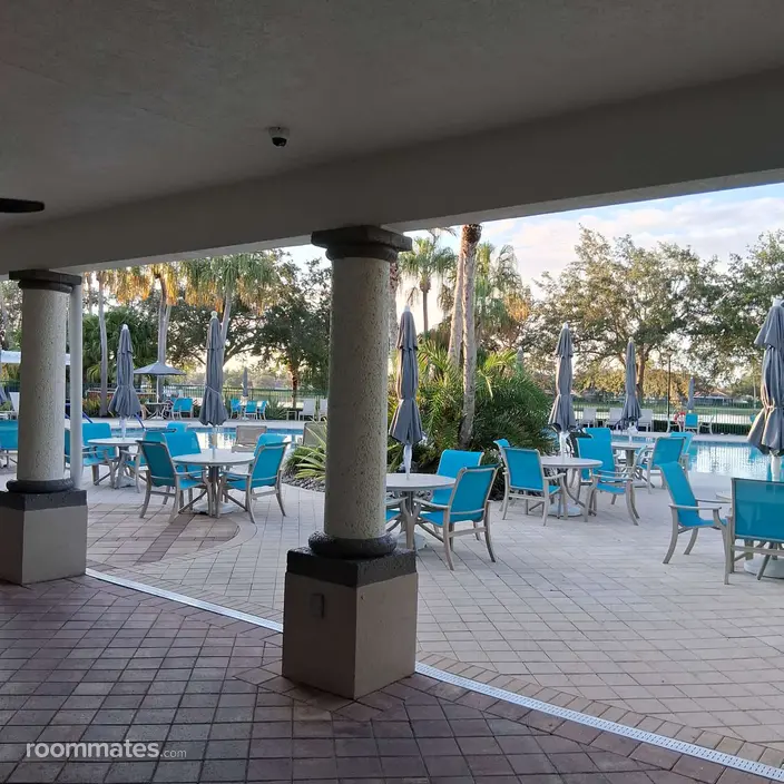 Room for rent in Naples, FL $1000, house