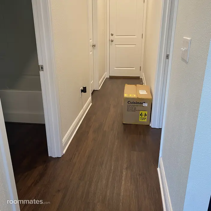 Room for rent in Land O'Lakes, FL $1100, house