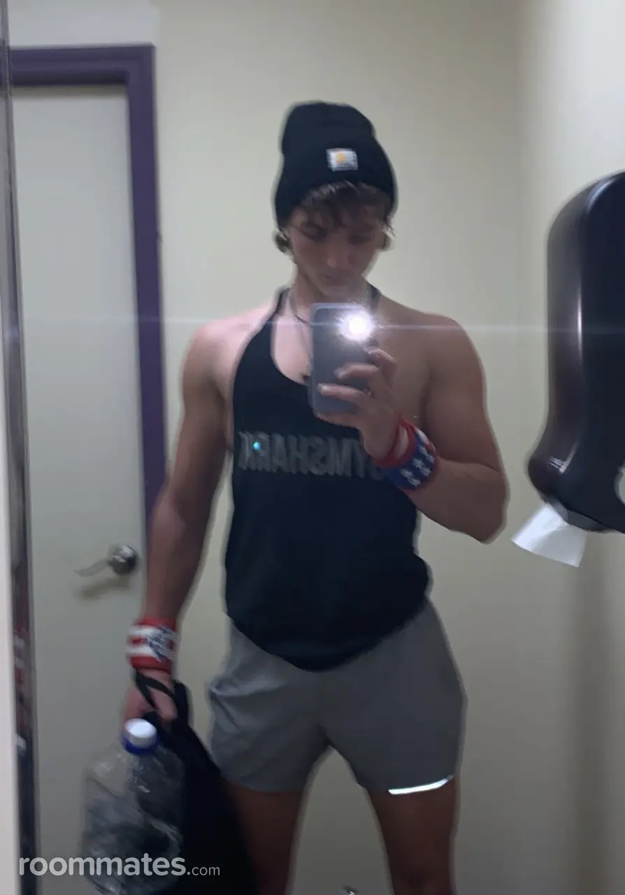 Profile photo 6 of 6