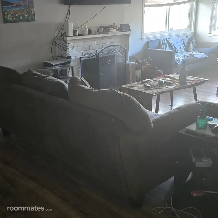Room for rent in Vallejo, CA $1600, house