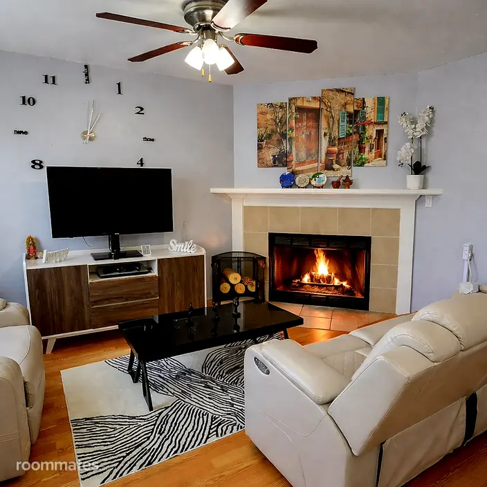 Room for rent in Commerce City, CO $775, townhouse