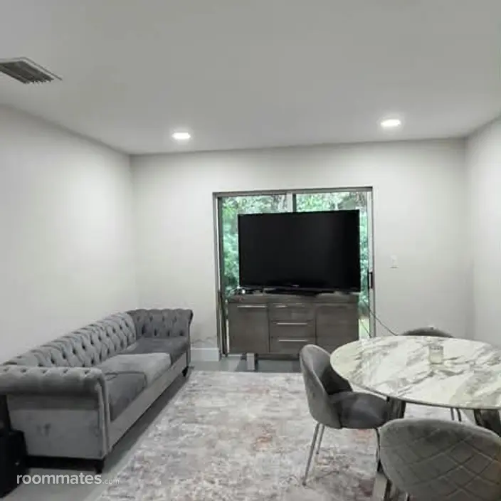 Room for rent in Hollywood, FL $1200, house