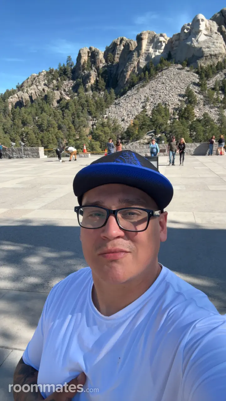 Profile photo 3 of 4