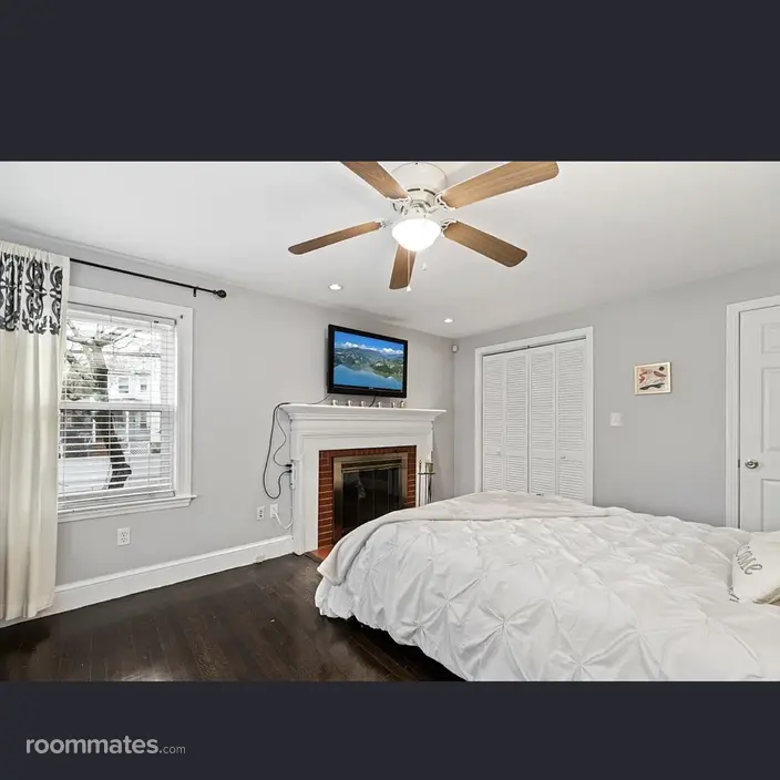 Room for rent in Brockton, MA $1000, house