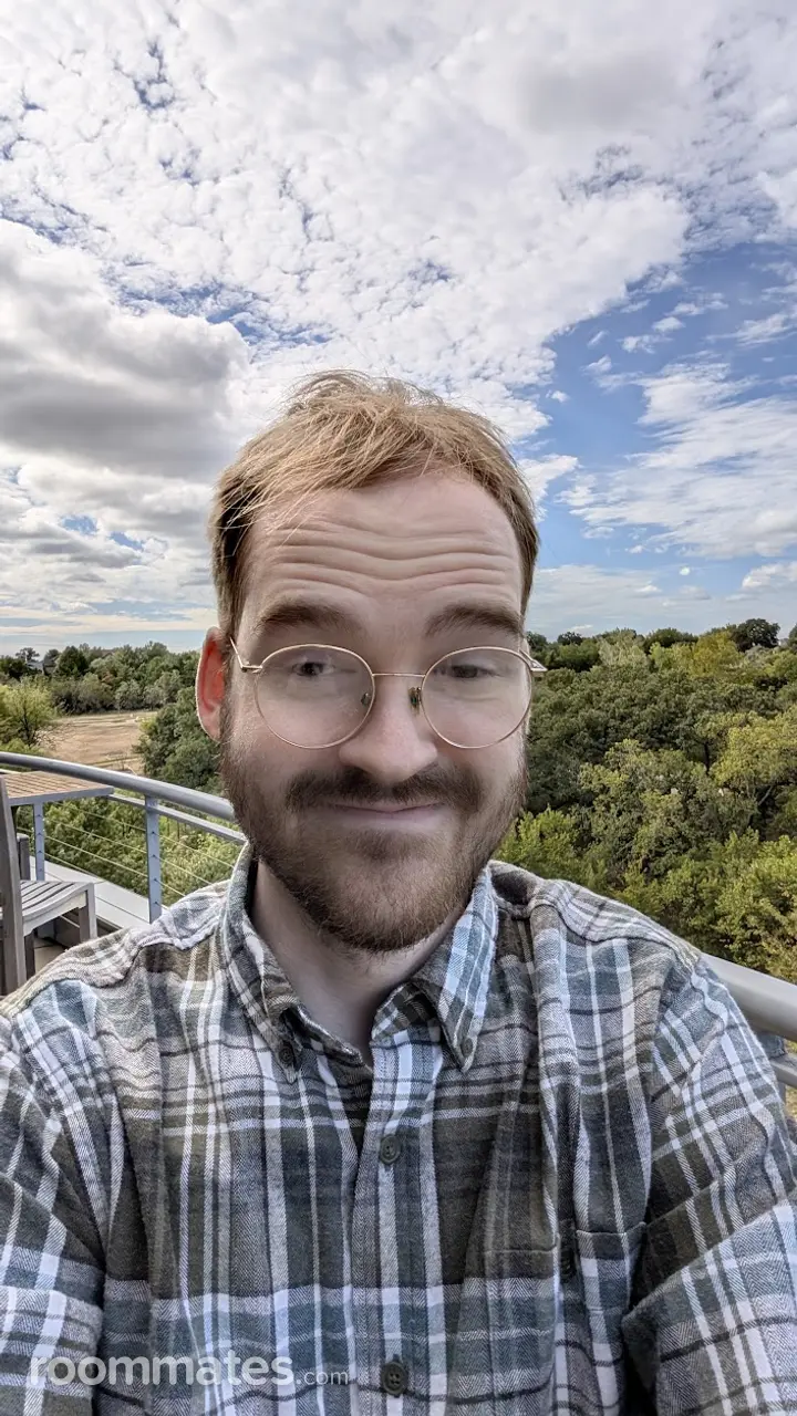Profile photo 4 of 4