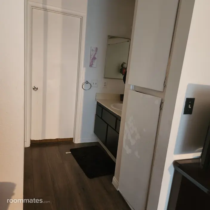 Room for rent in Las Vegas, NV $1000, condo