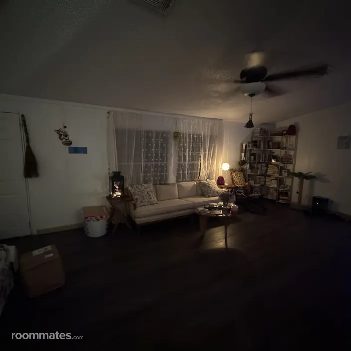 Room for rent in Okeechobee, FL $800, house