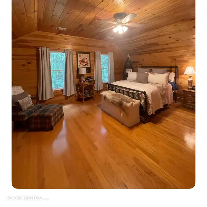 Room for rent in Clarkesville, GA $750, house