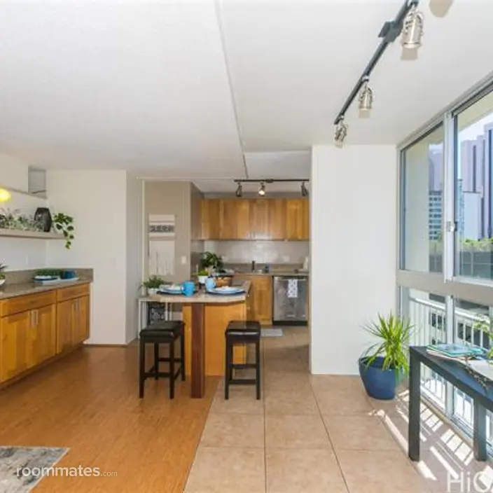 Room for rent in Honolulu, HI $1200, house