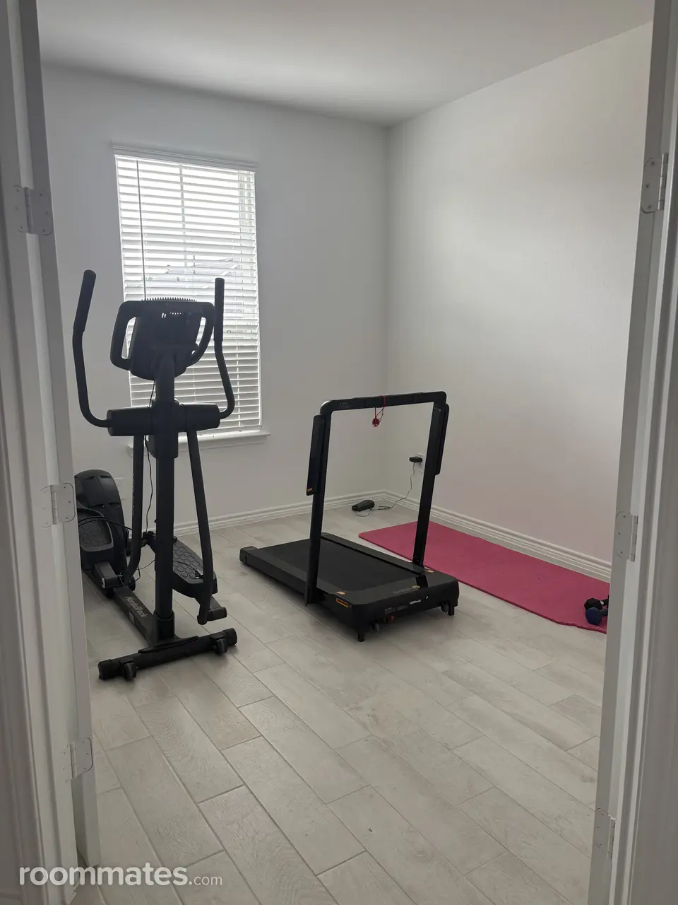 Profile photo 3 of 16