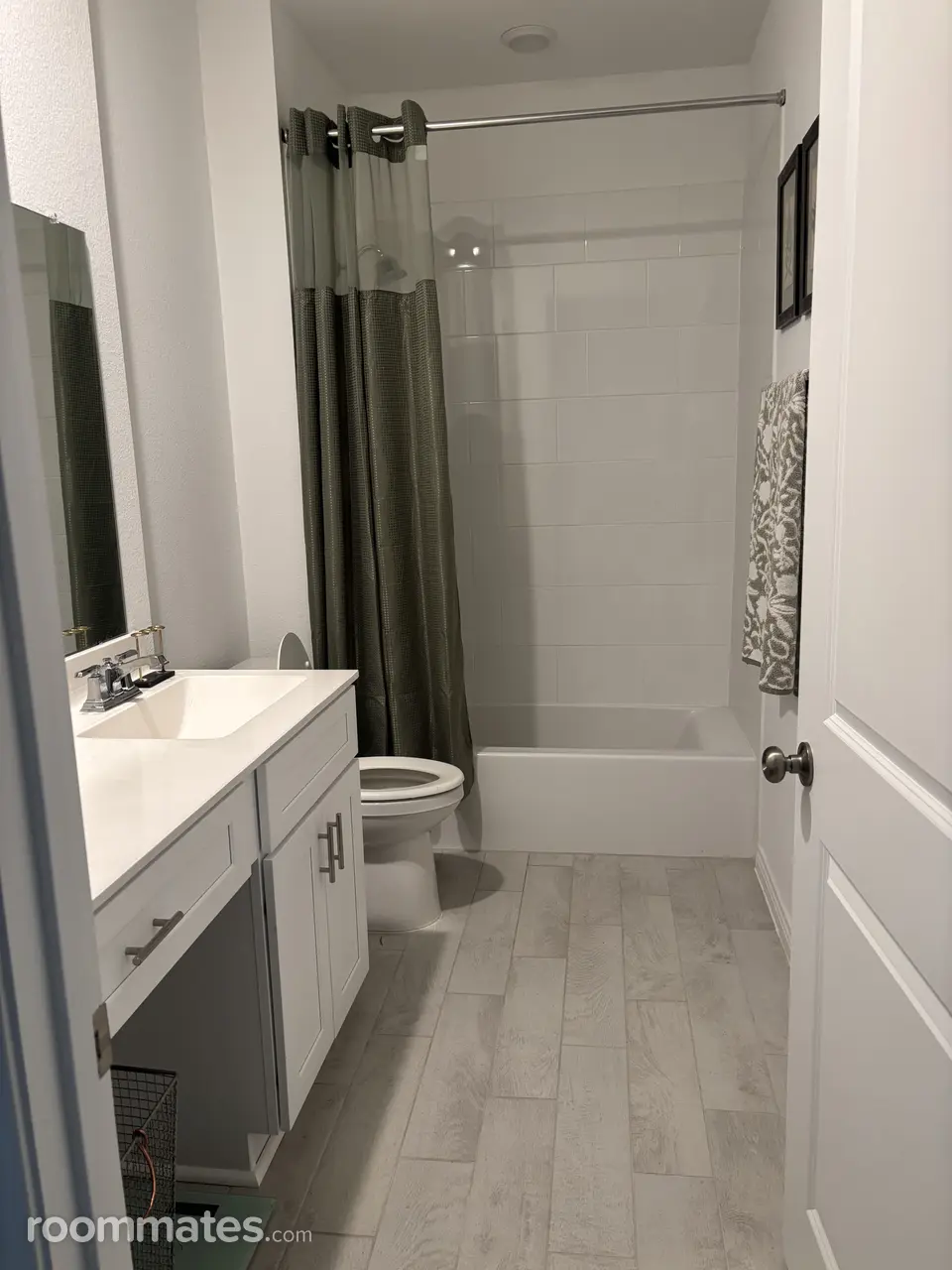 Profile photo 2 of 16