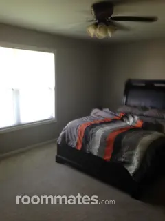 Room for rent in New Lenox, IL $800, house