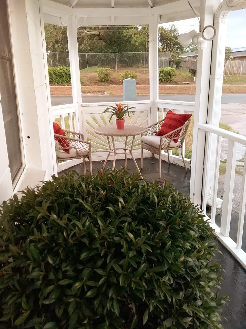 Profile photo 2 of 18