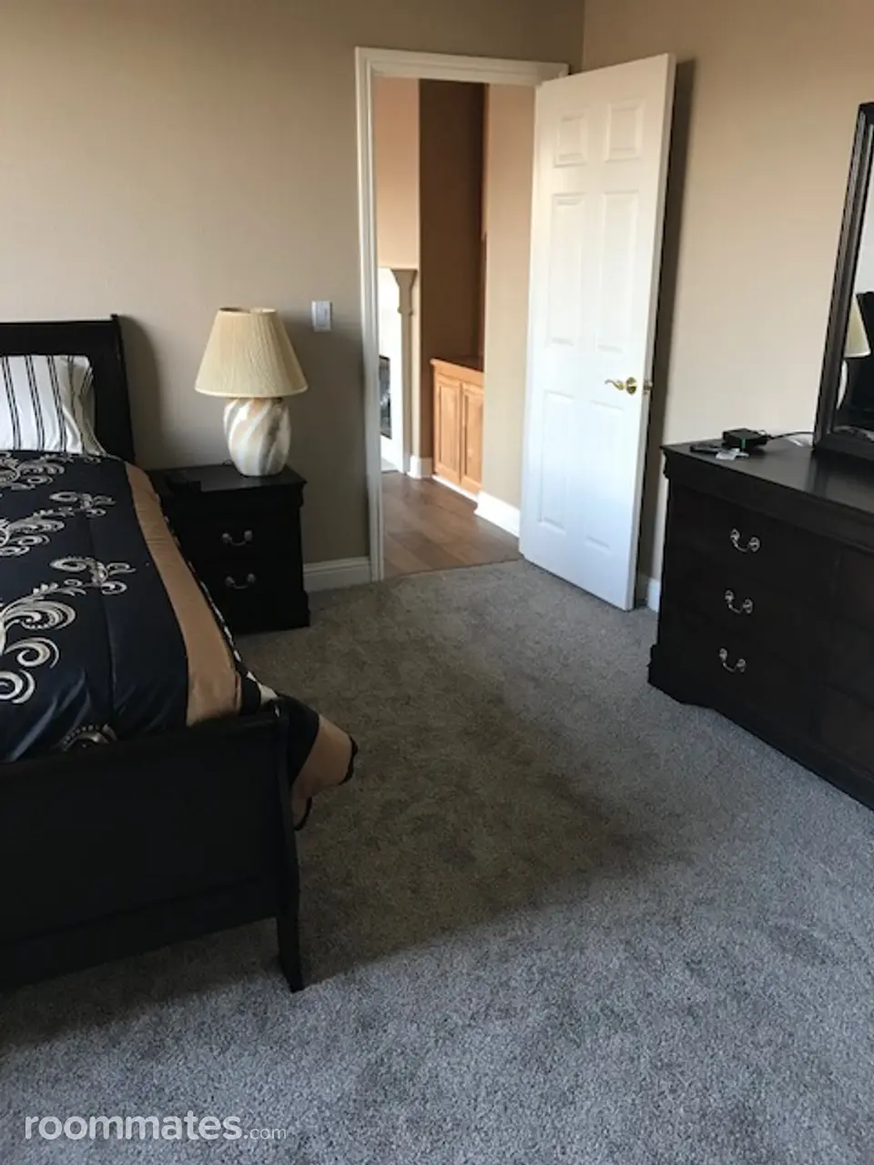 Profile photo 3 of 6