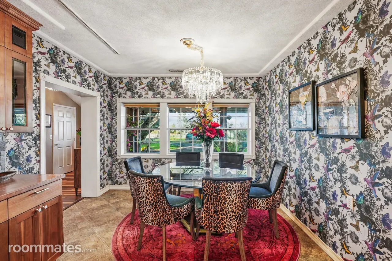 Profile photo 5 of 11