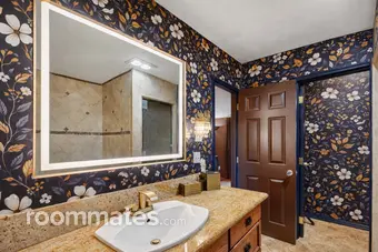 Room for rent in Vancouver, WA $800, house