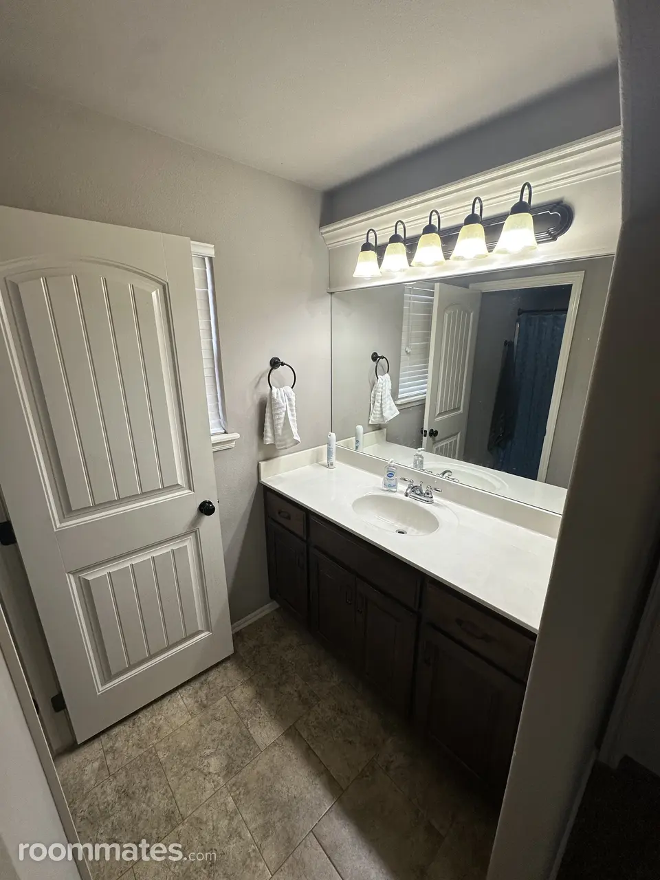 Profile photo 7 of 8