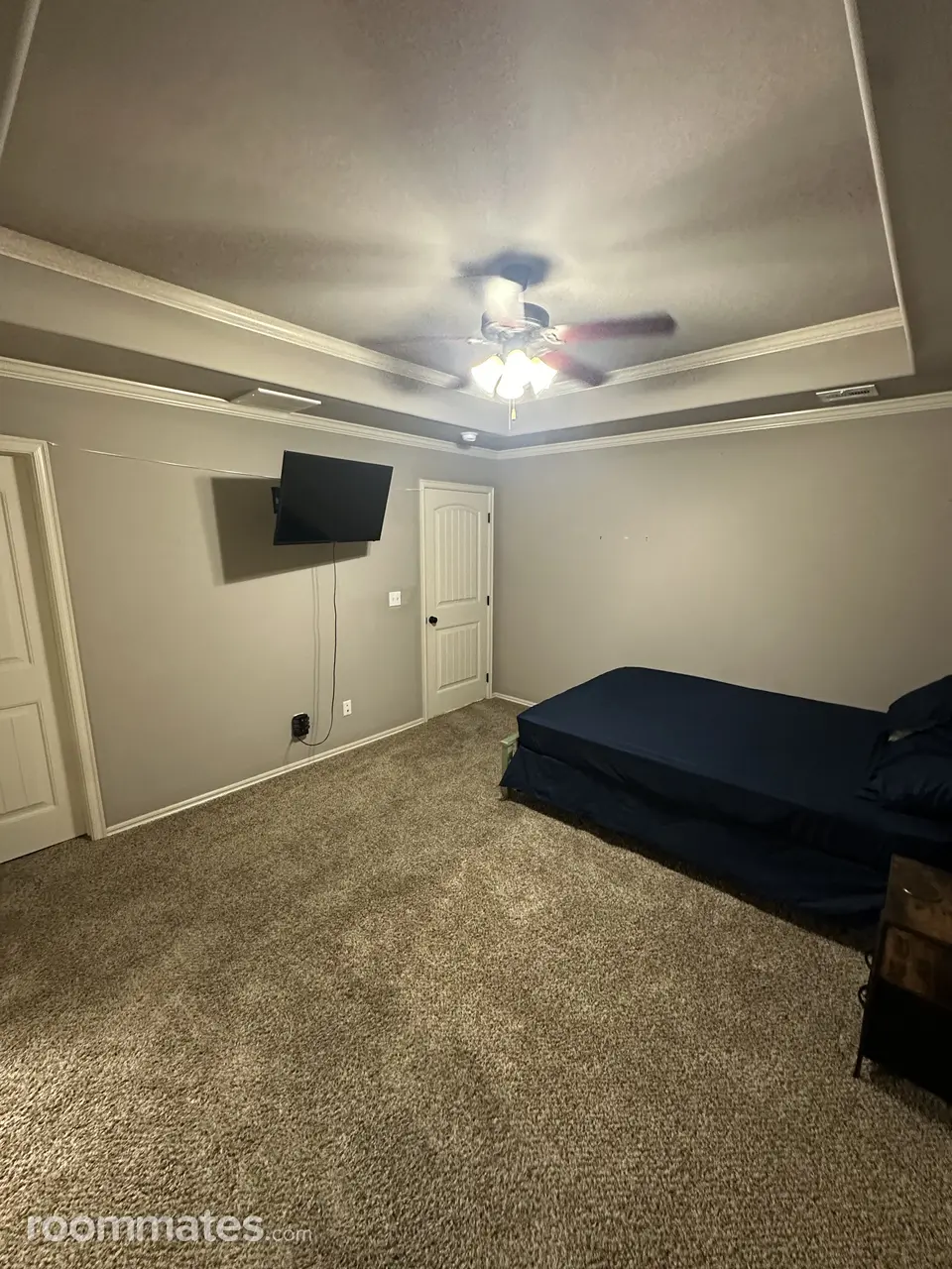 Profile photo 2 of 8