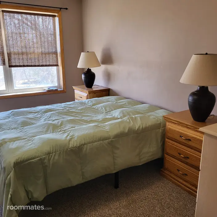 Room for rent in Chanhassen, MN $900, townhouse