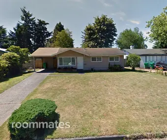Room for rent in Portland, OR $1000, house
