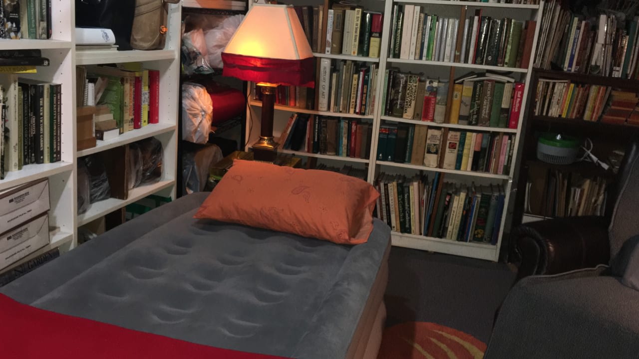 Profile photo 12 of 14