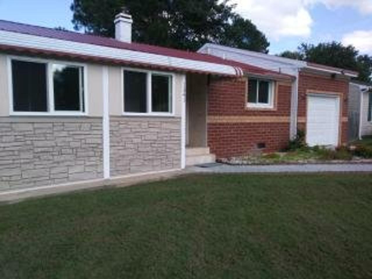 Profile photo 3 of 4