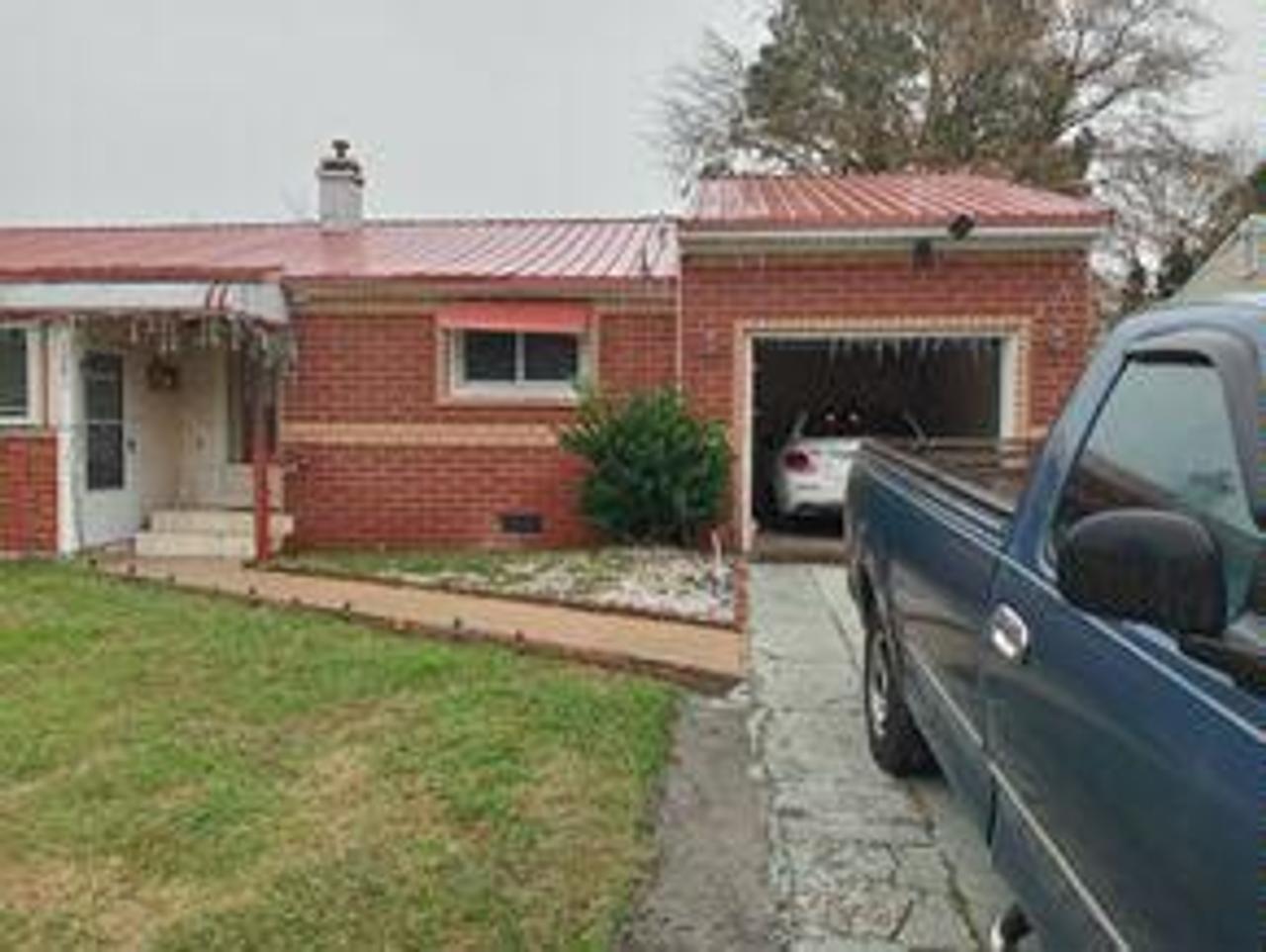 Profile photo 2 of 4