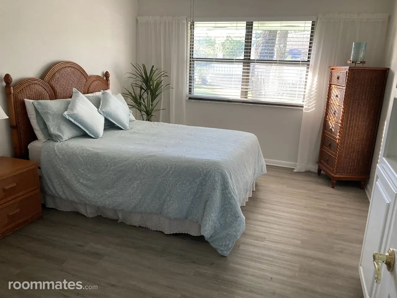 Profile photo 4 of 7