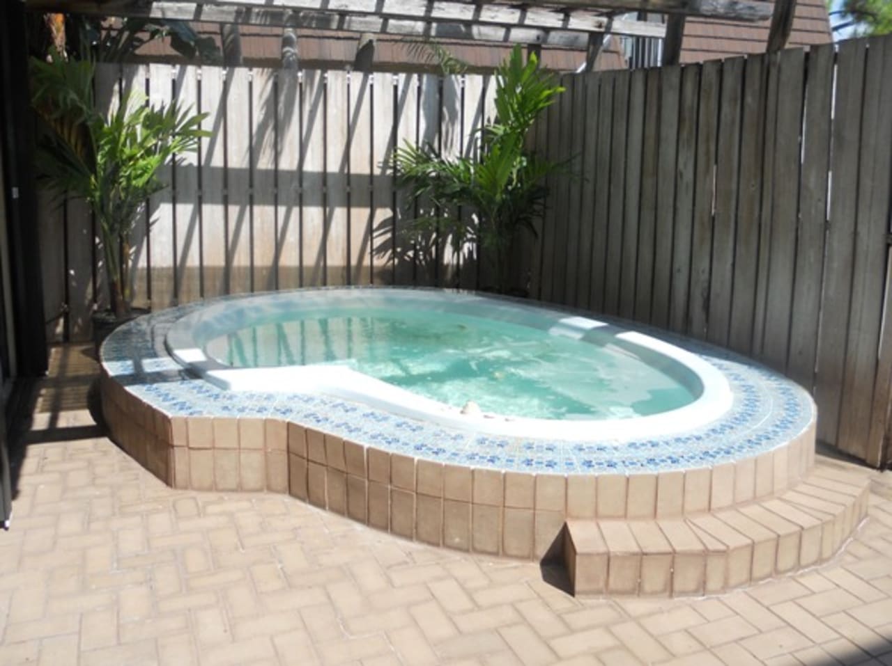 Profile photo 7 of 7