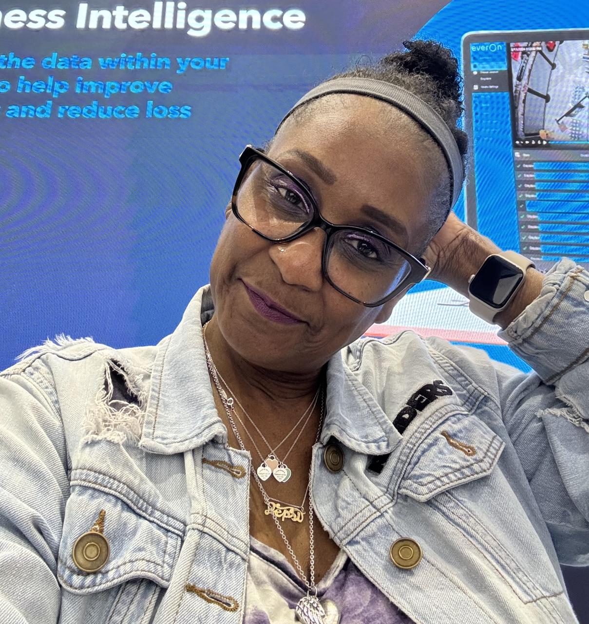 Profile photo 12 of 12