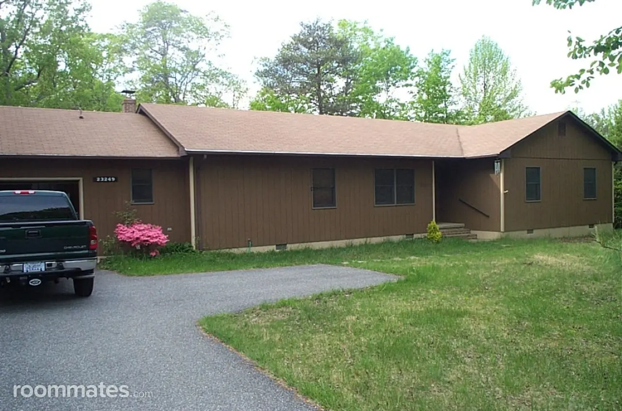 Profile photo 1 of 3