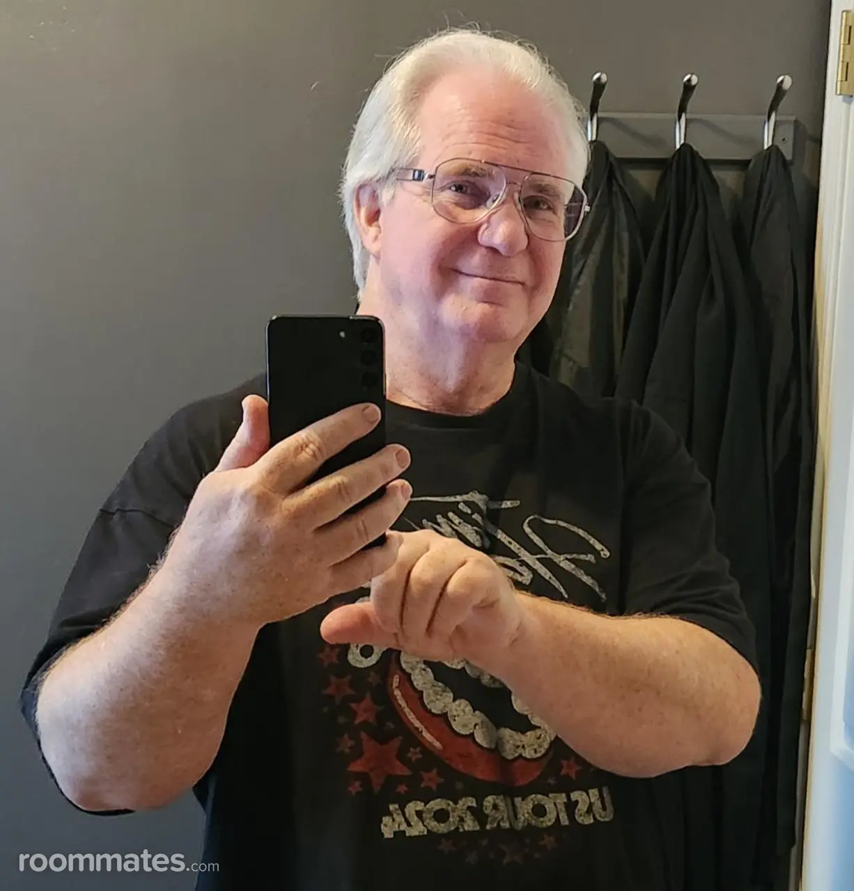Profile photo 11 of 12