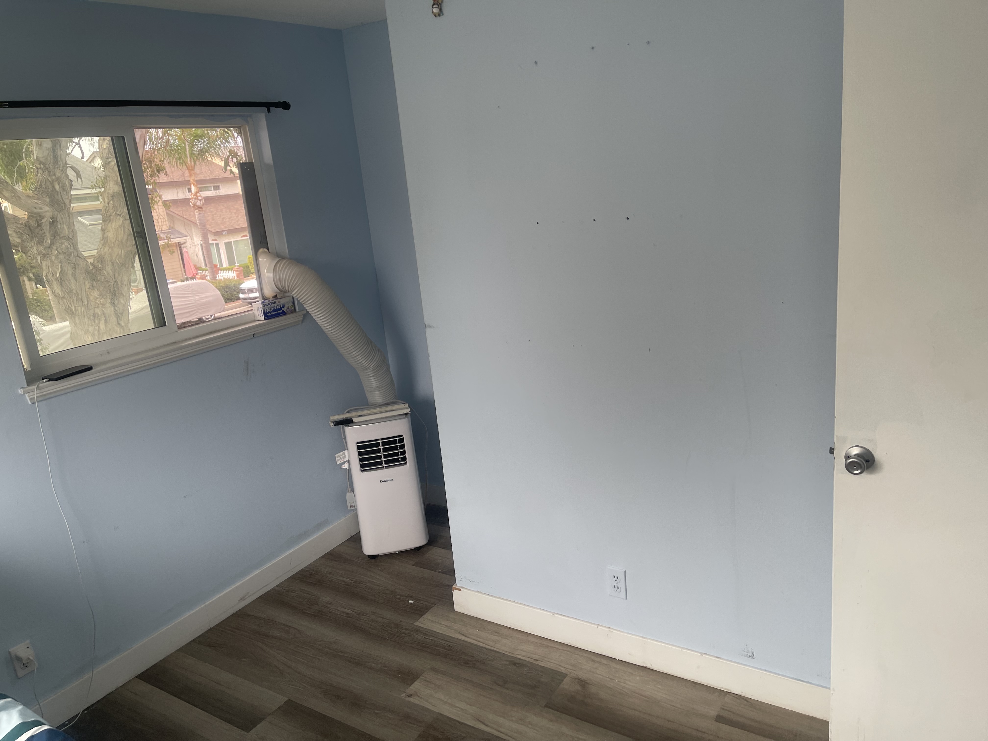 Room for rent in Huntington Beach, CA $1500, townhouse