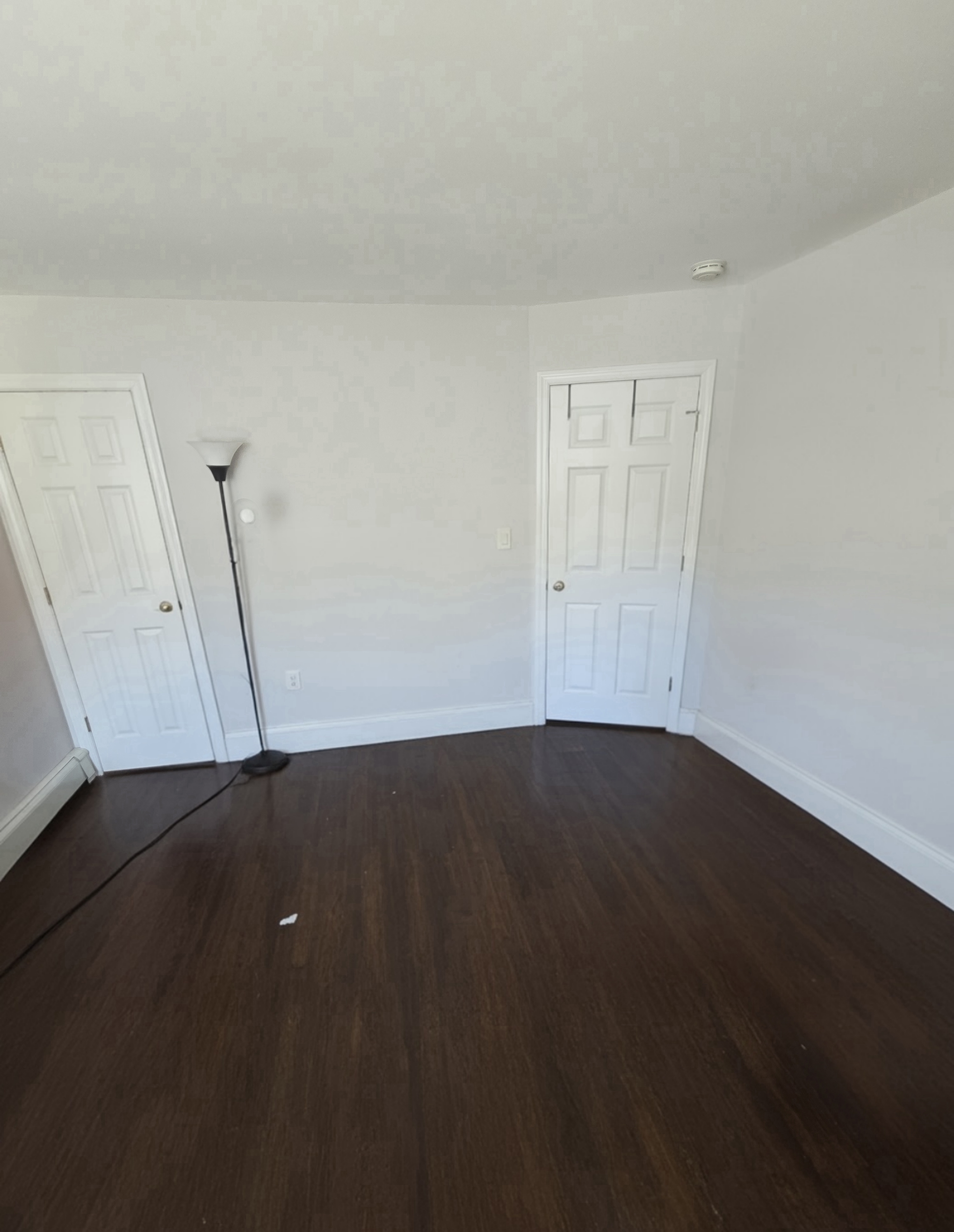 Room for rent in Glen Head, NY $1300, house